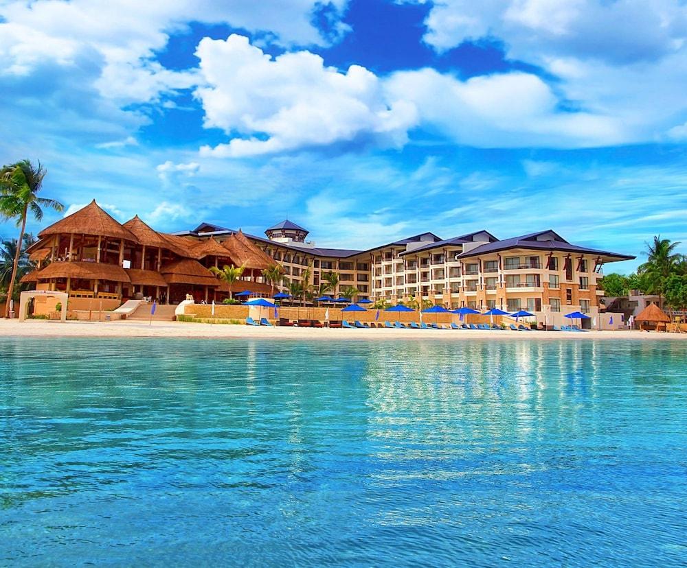 The Bellevue Resort Panglao Exterior foto The resort's main building